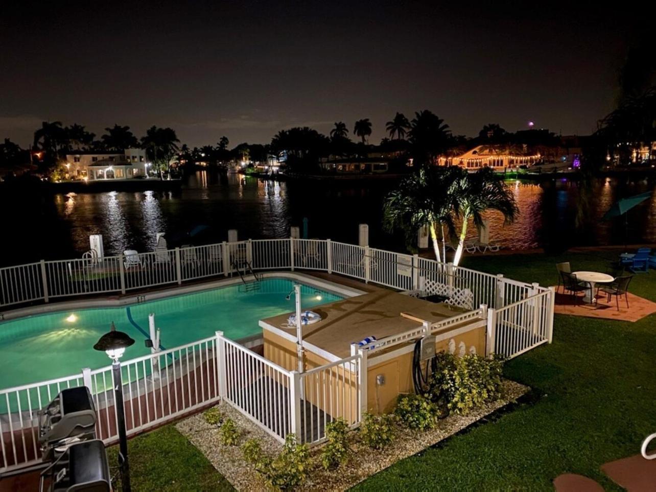 Studio Intracoastal Views! 5 Min Walk To The Beach Villa Pompano Beach Luaran gambar