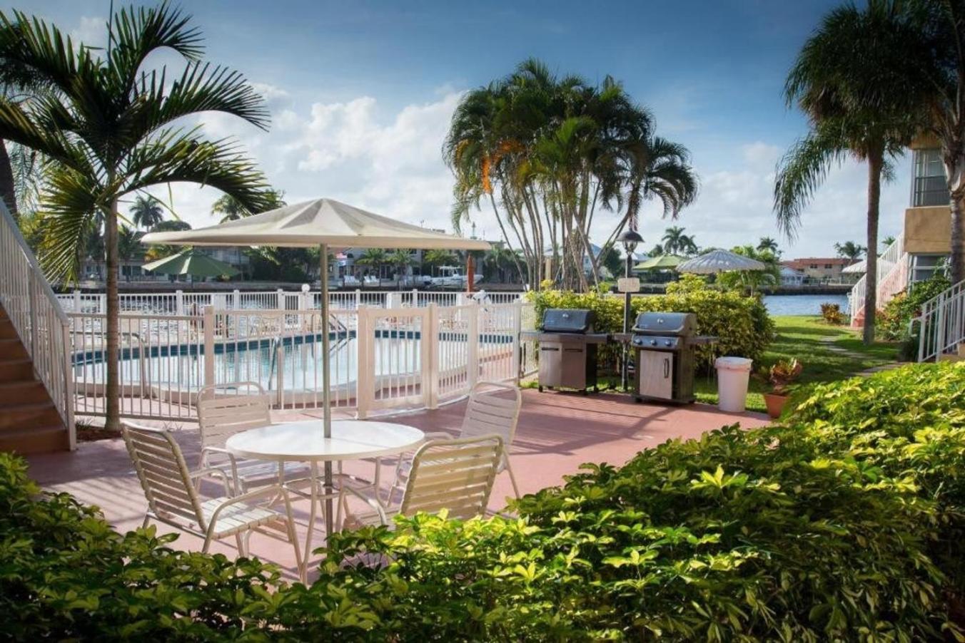 Studio Intracoastal Views! 5 Min Walk To The Beach Villa Pompano Beach Luaran gambar