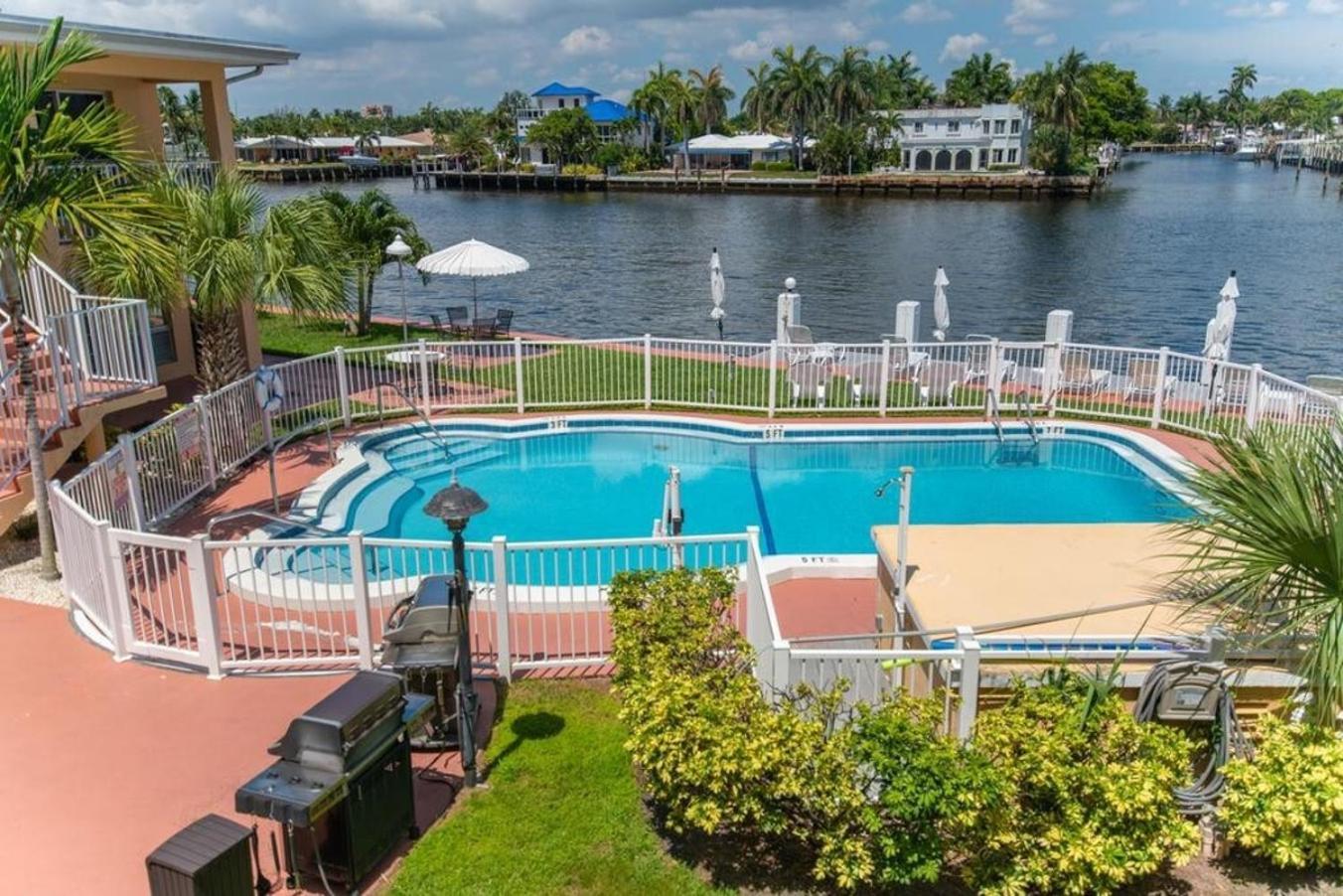 Studio Intracoastal Views! 5 Min Walk To The Beach Villa Pompano Beach Luaran gambar